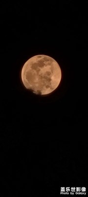 月亮，，，