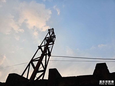 【鏡頭里的夏天】夏日里的云