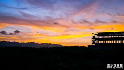 【創(chuàng)意生活】霞光萬(wàn)道