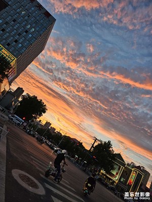 【創(chuàng)意生活】+ s23u鏡頭里的火燒云