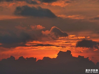 【多彩七月】火燒云