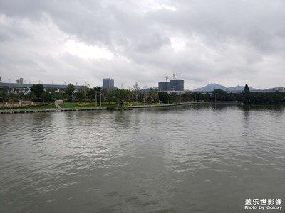 【光影之間】＋戶外出行，到處走走。