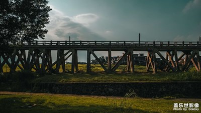 拿著23U感受一下國(guó)慶氣氛