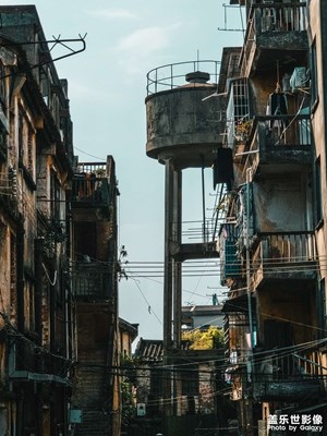 現(xiàn)實(shí)中的一文不值，成了S23U“打卡”