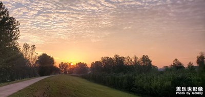 【雙節(jié)小長假】+路上的風景