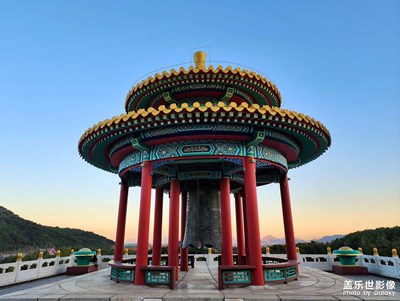 【一鏡一世界】+萬佛園