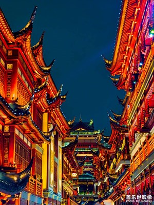 拍了貓咪和建筑物