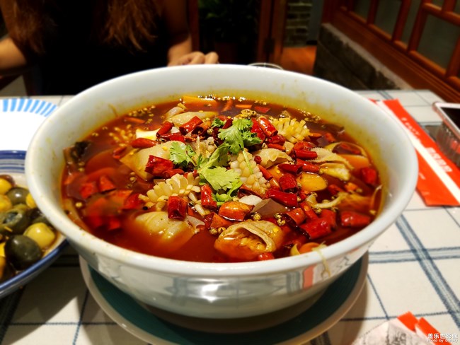 星粉們，貼秋膘啦?。?！