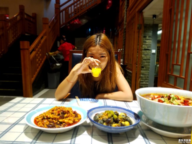 星粉們，貼秋膘啦！??！