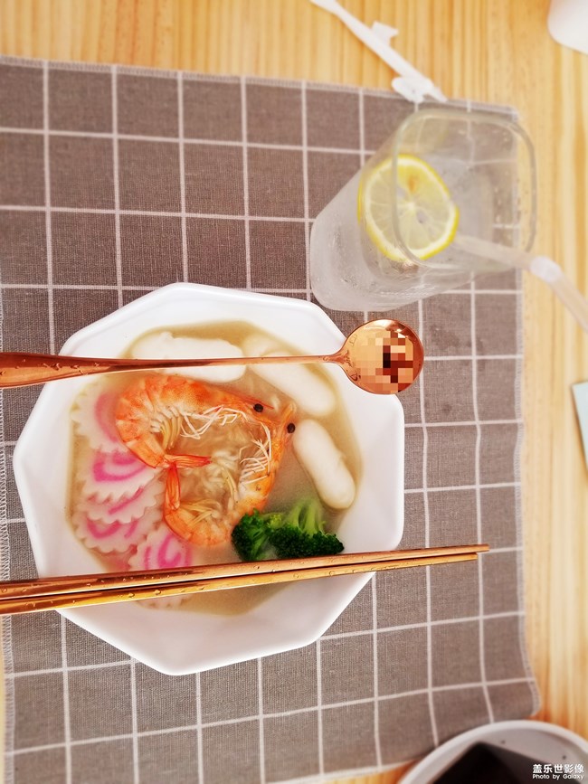 網(wǎng)紅泡面小食堂