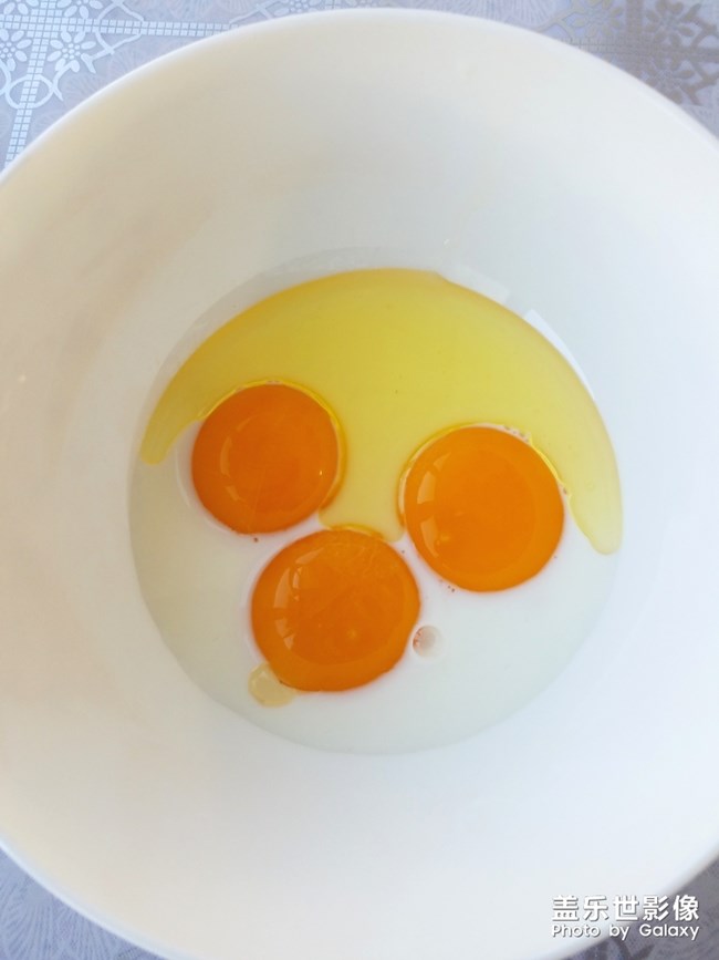 【今日份美食】樹(shù)莓醬配黃蛋卷