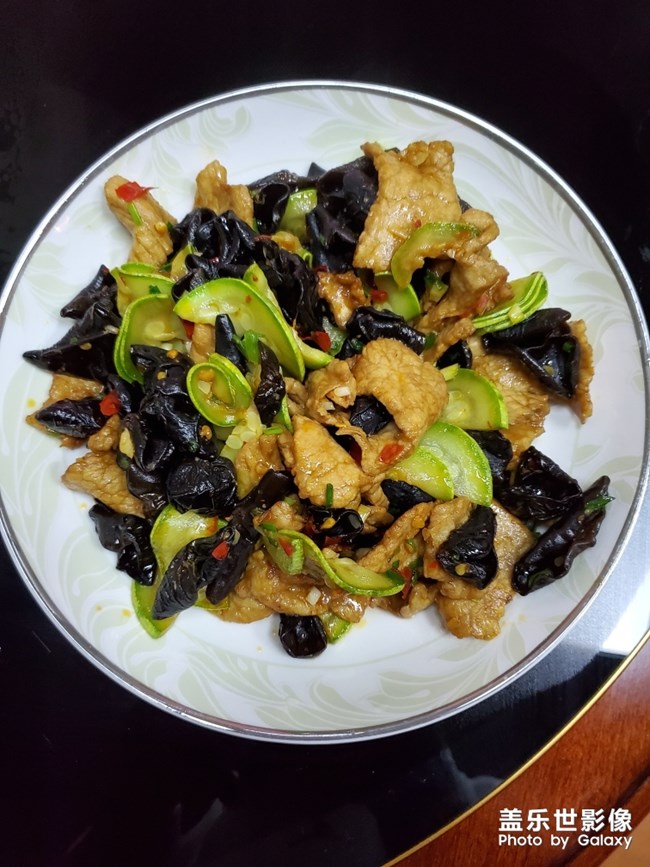 家常菜水豆豉炒菠菜 家常菜水豆豉炒菠菜