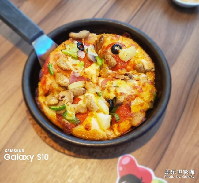 歡樂必勝客美餐