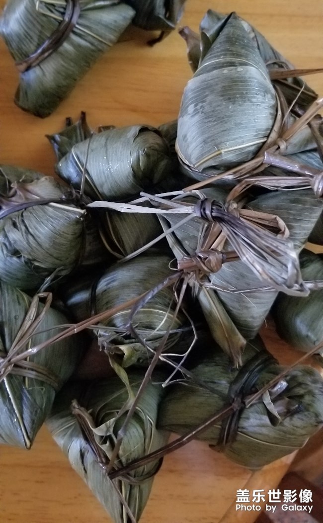 第一次學(xué)會(huì)包粽子