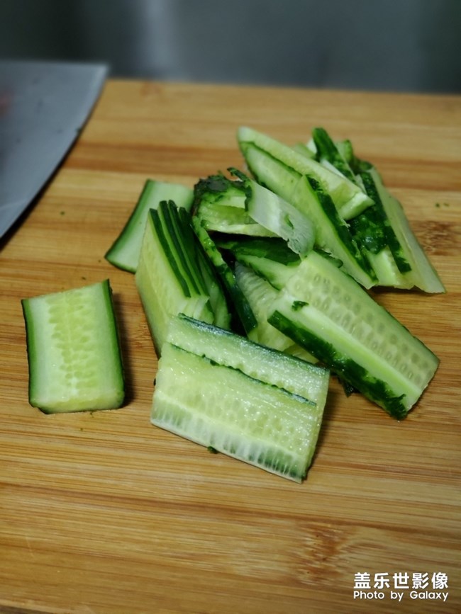 在老家，過了臘月二十三，開始過年了