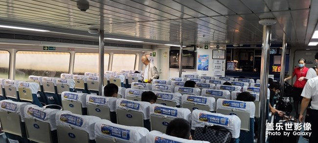 第一次坐船 好激動(dòng)