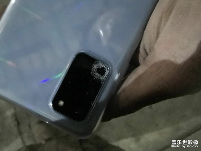 20＋攝像頭外邊玻璃維修多少錢？