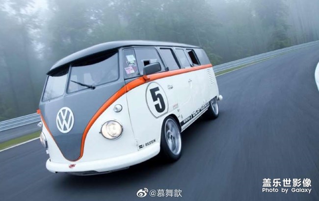 大眾T1野營車
耗時一天，大功告成。