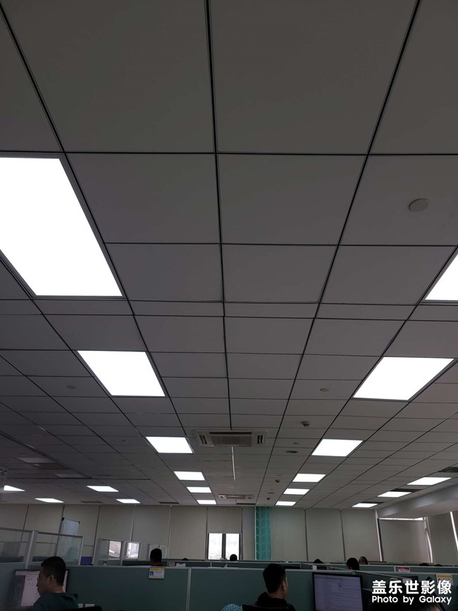 人多熱鬧的地方