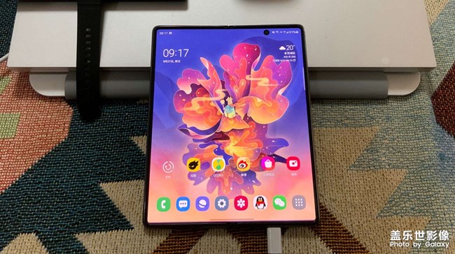 zfold2限量版手繪壁紙