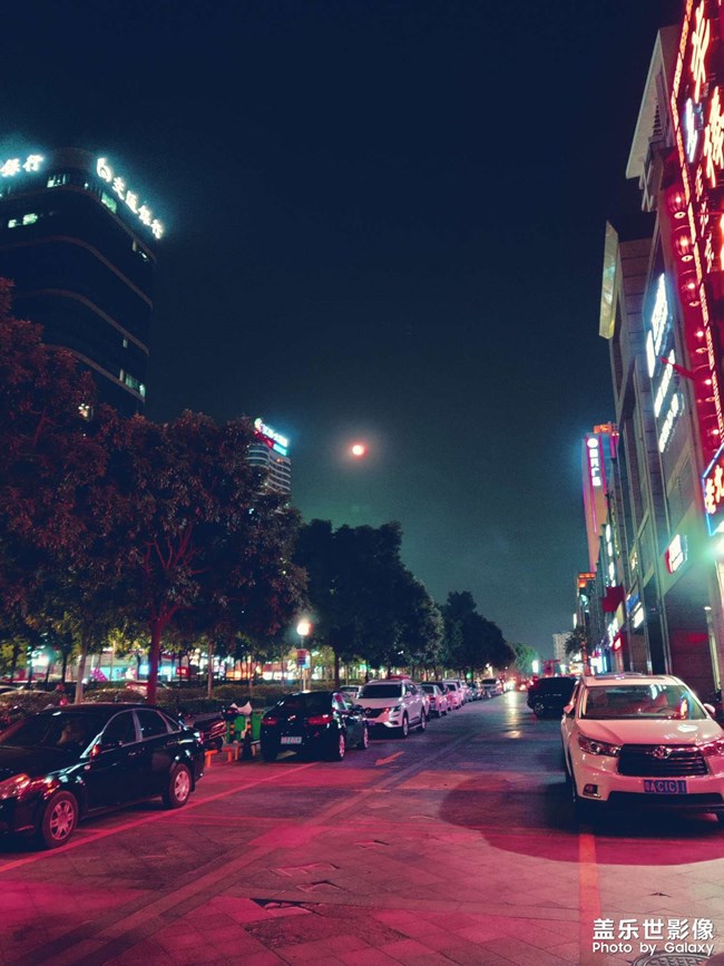 賽博朋克風(fēng)