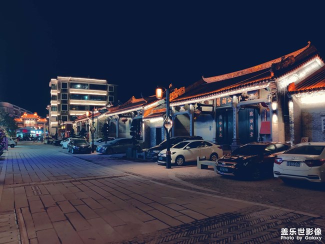 賽博朋克風(fēng)