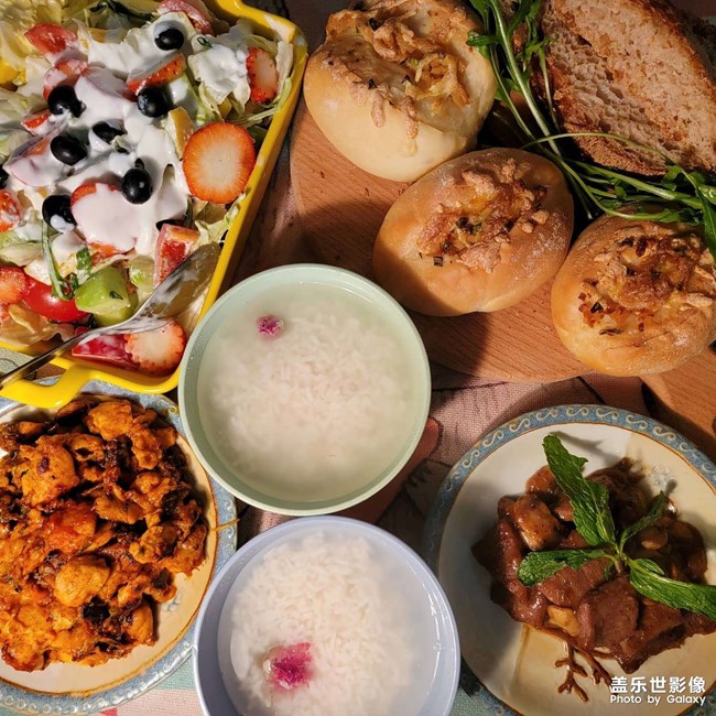 用三星Galaxy S21Ultra記錄一日三餐