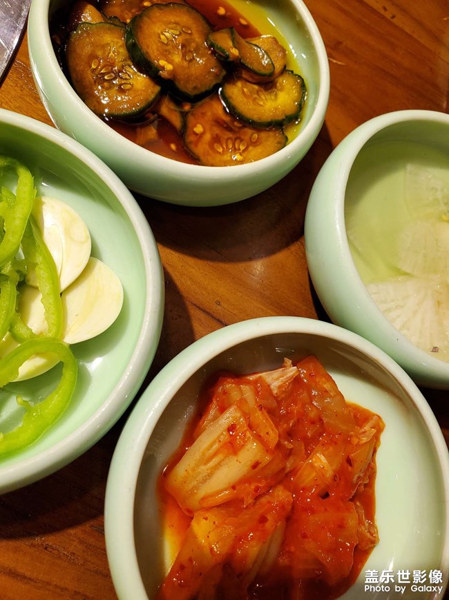 餓了，吃個(gè)飯