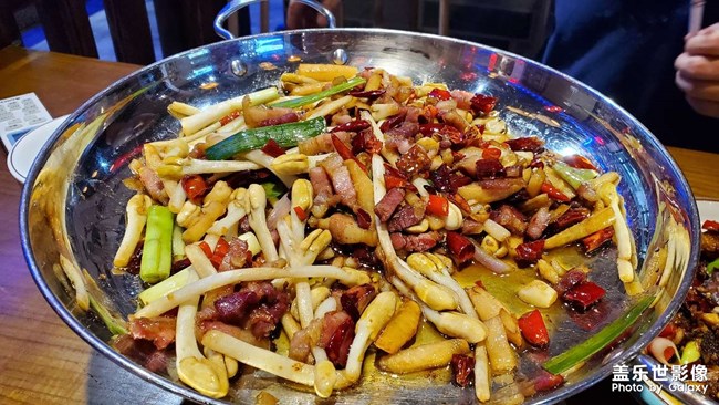 就是想發(fā)點(diǎn)吃的。