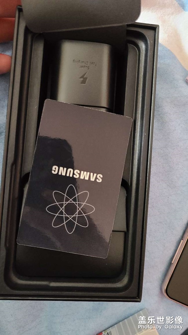 開箱s21，看看翻車沒！