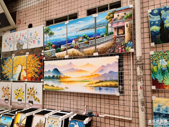 深圳大芬油畫村展畫