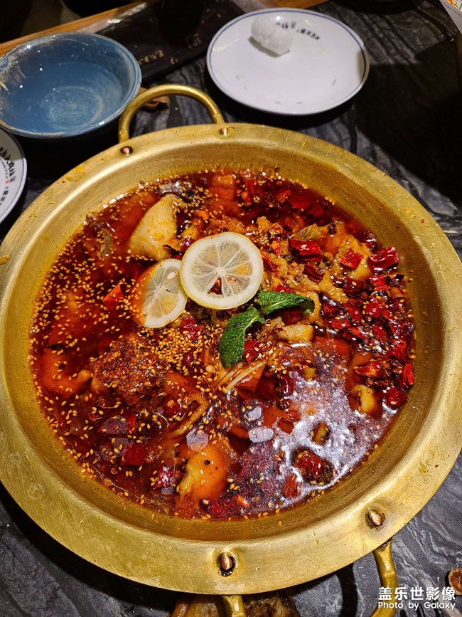 快樂不就是吃吃吃嘛