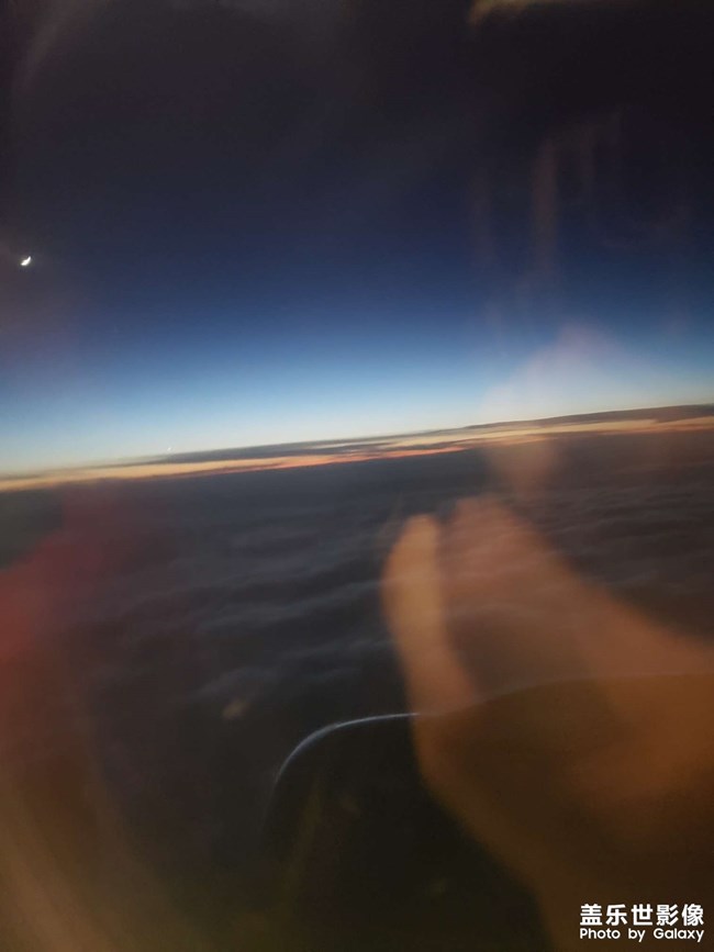 云上云下兩個世界