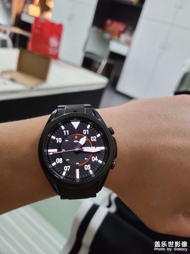 沒(méi)忍住，終于入手Watch3