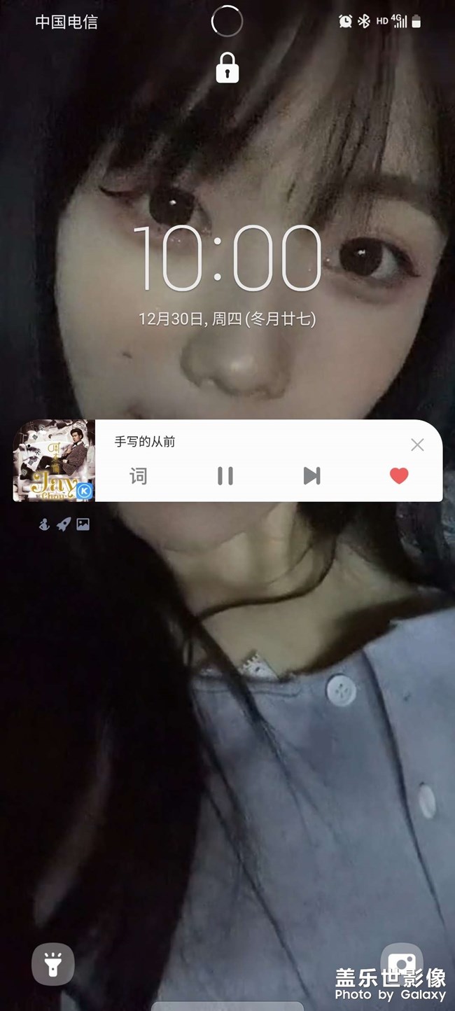 更新one ui 4.0這個鎖屏界面音樂組件好丑啊