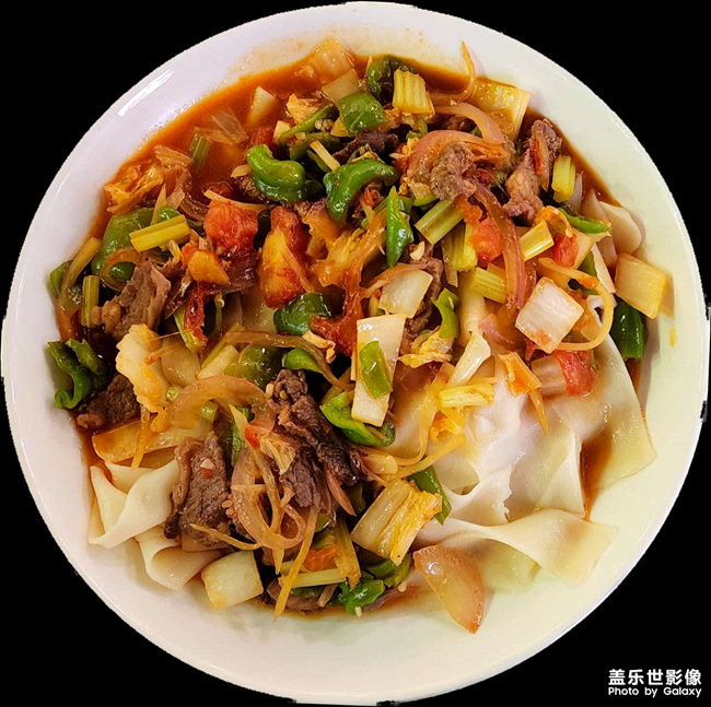 體驗(yàn)新疆美食