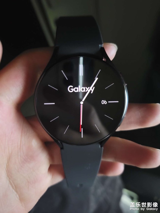 watch5手表連接手機后WiFi打開會自動斷怎么回事？