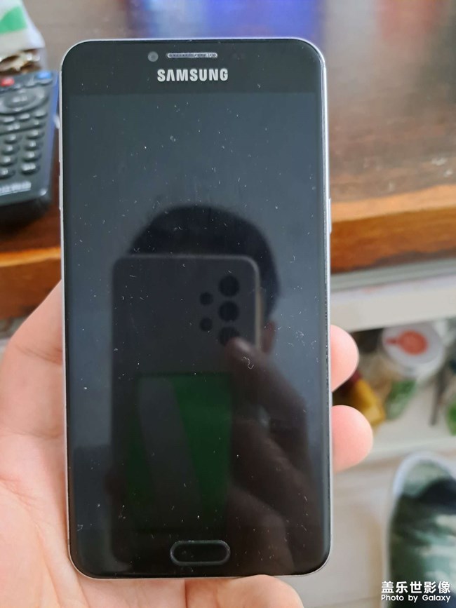 你們的舊手機(jī)還留著嗎？