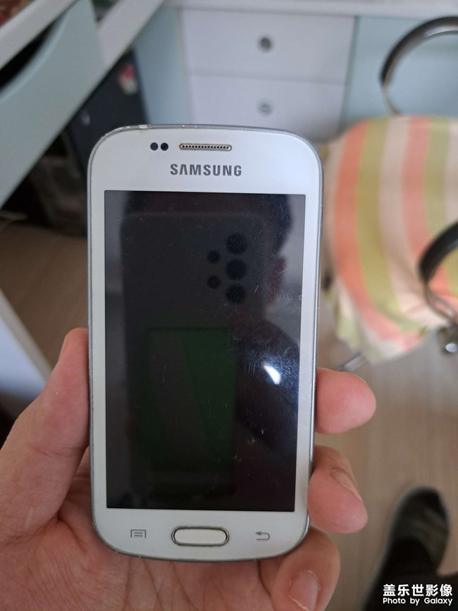 你們的舊手機(jī)還留著嗎？