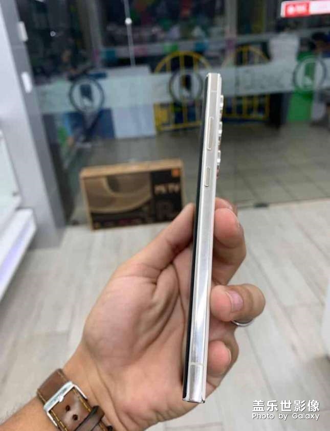 祝大家新年快樂＃三星S23 Ultra 更多真機照