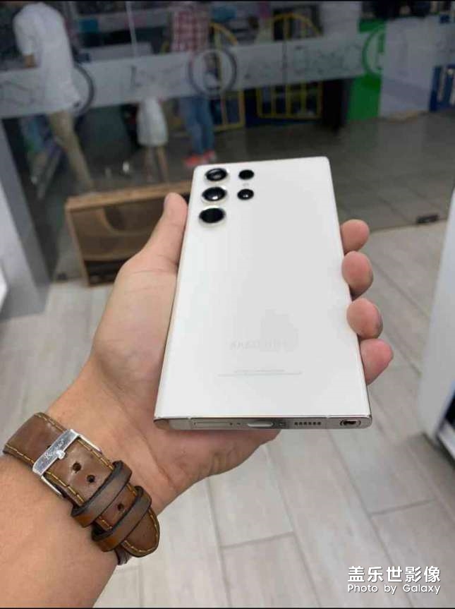 祝大家新年快樂＃三星S23 Ultra 更多真機照