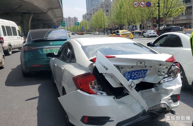 日本車就是吸能！