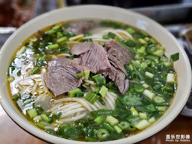 最近很少更新了，這次更新一波出差河南的美食吧，民以食為天