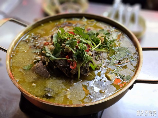 最近很少更新了，這次更新一波出差河南的美食吧，民以食為天